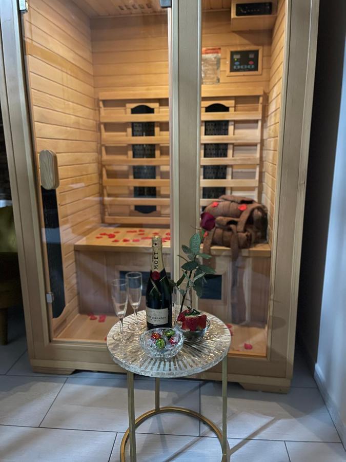 فيلا Glam House & Boat ساليرنو المظهر الخارجي الصورة